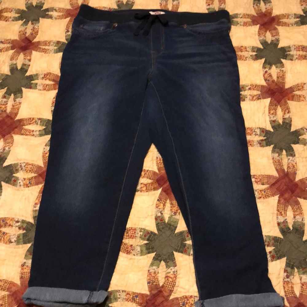 Lei soft stretch capris